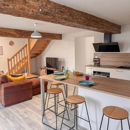 بيت للعطل Entre Bressuire & Thouars- By R&g *