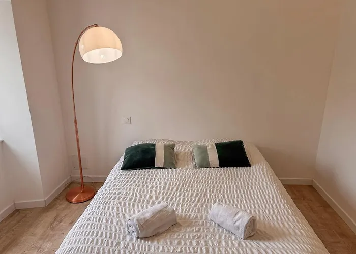 Entre Bressuire & Thouars- By R&g *