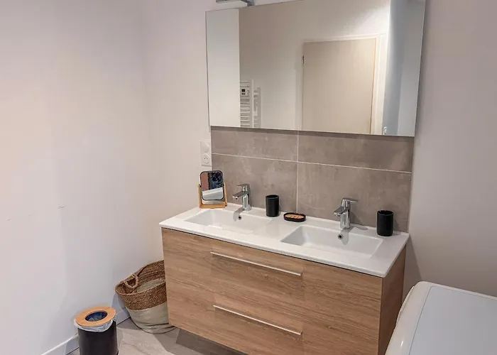 Entre Bressuire & Thouars- By R&g بيت للعطل Coulonges-Thouarsais