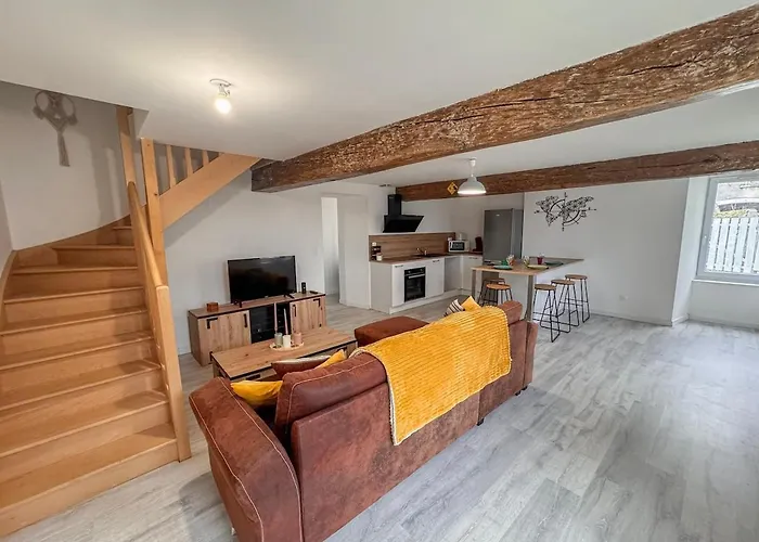 Entre Bressuire & Thouars- By R&g بيت للعطل *